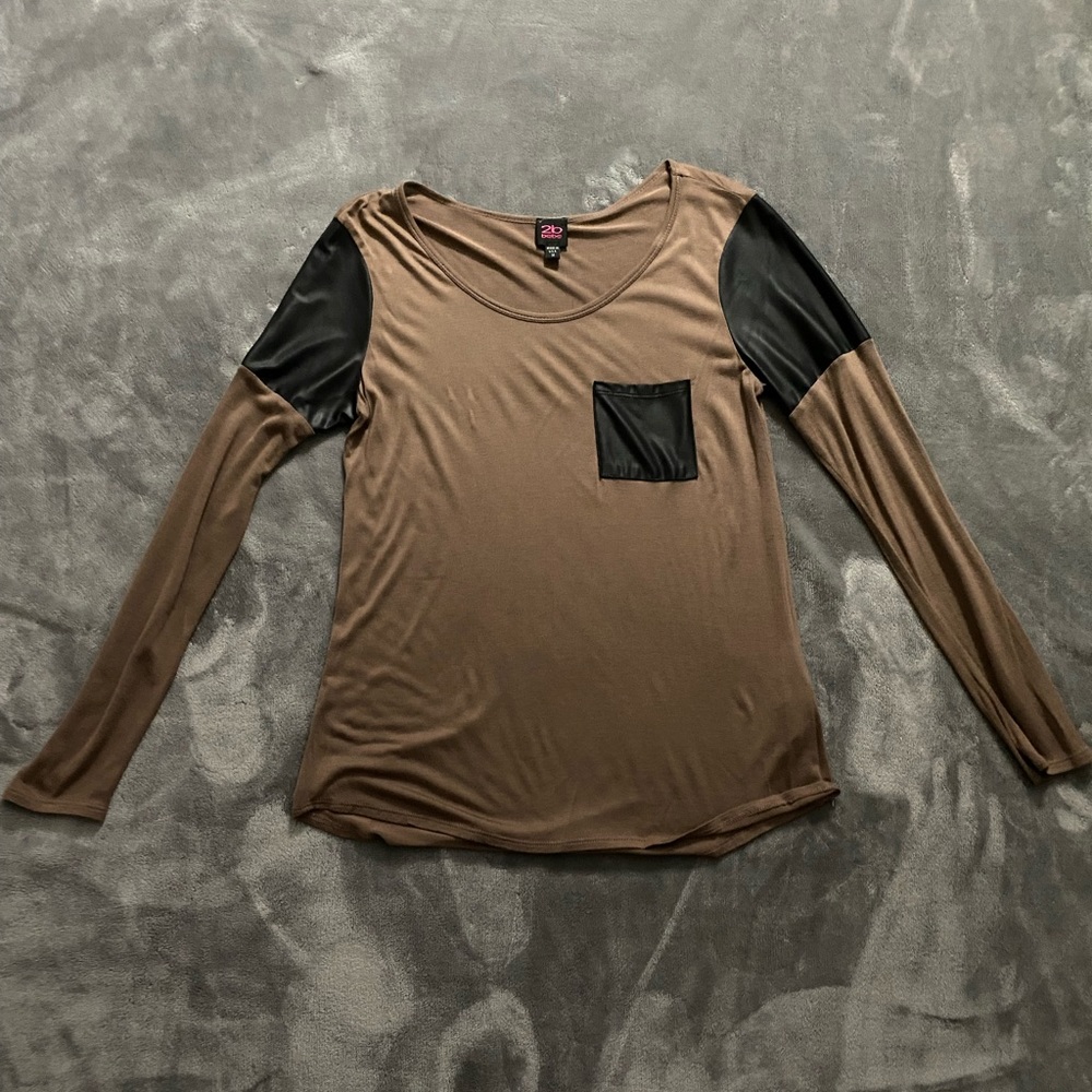 Bebe top with leather patch sleeves